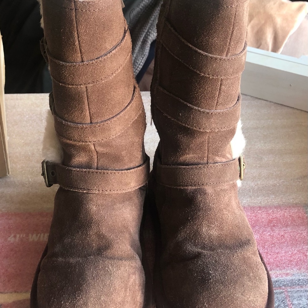 Girls ugh boots size 13